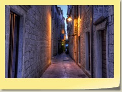 Trogir_alley2b